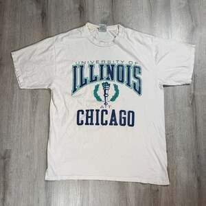 Mens Vintage Gear For Sports University of Illinois at Chicago T-Shirt XL